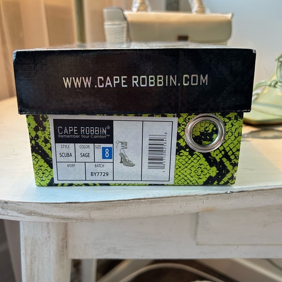 BNWT Strappy Sandals - Picture 8 of 10